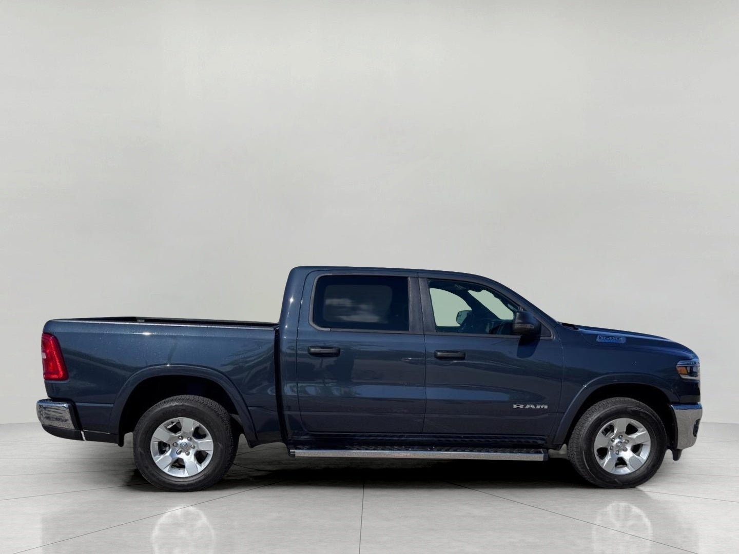 2025 RAM 1500 Big Horn 4x4 Crew Cab 5'7 Box