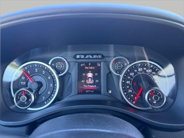 2025 RAM 1500 Big Horn 4x4 Crew Cab 5'7 Box