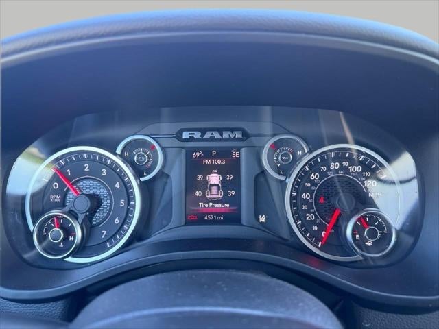 2025 RAM 1500 Big Horn 4x4 Crew Cab 5'7 Box