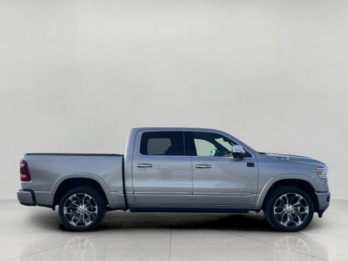 2020 RAM 1500 Limited 4x4 Crew Cab 5'7 Box