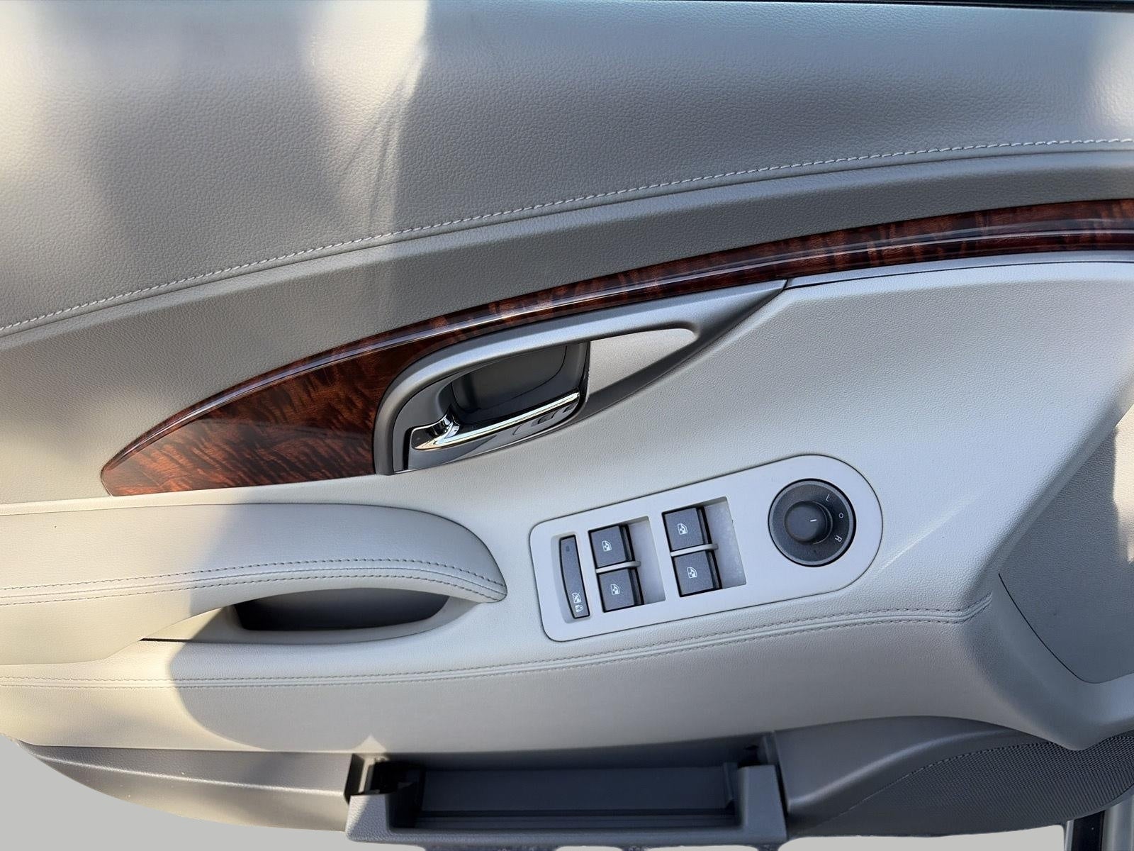 2013 Buick LaCrosse 4dr Sdn Leather FWD