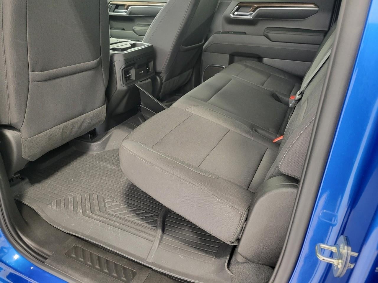 2023 Chevrolet Silverado 1500 4WD Crew Cab 147 RST