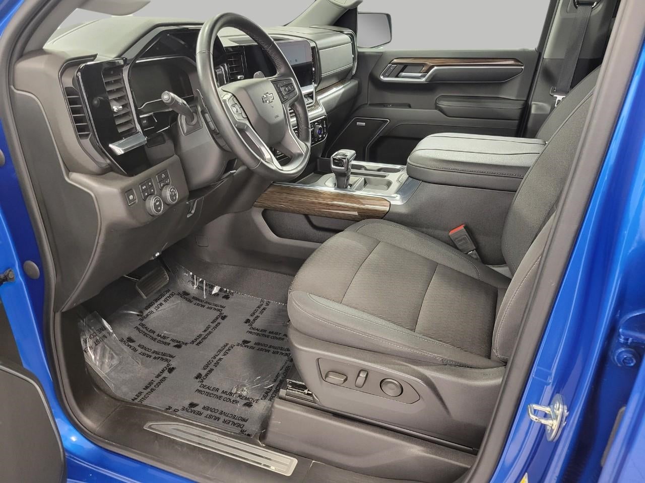 2023 Chevrolet Silverado 1500 4WD Crew Cab 147 RST