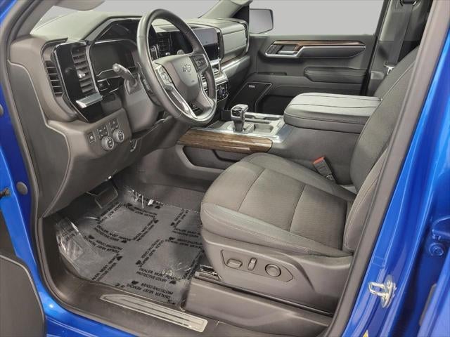 2023 Chevrolet Silverado 1500 4WD Crew Cab 147 RST