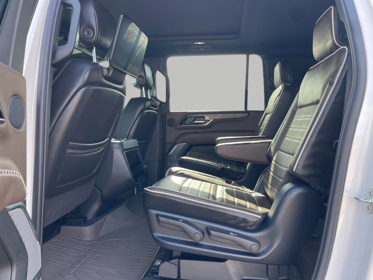 2025 GMC Yukon XL 4WD 4dr Denali Ultimate