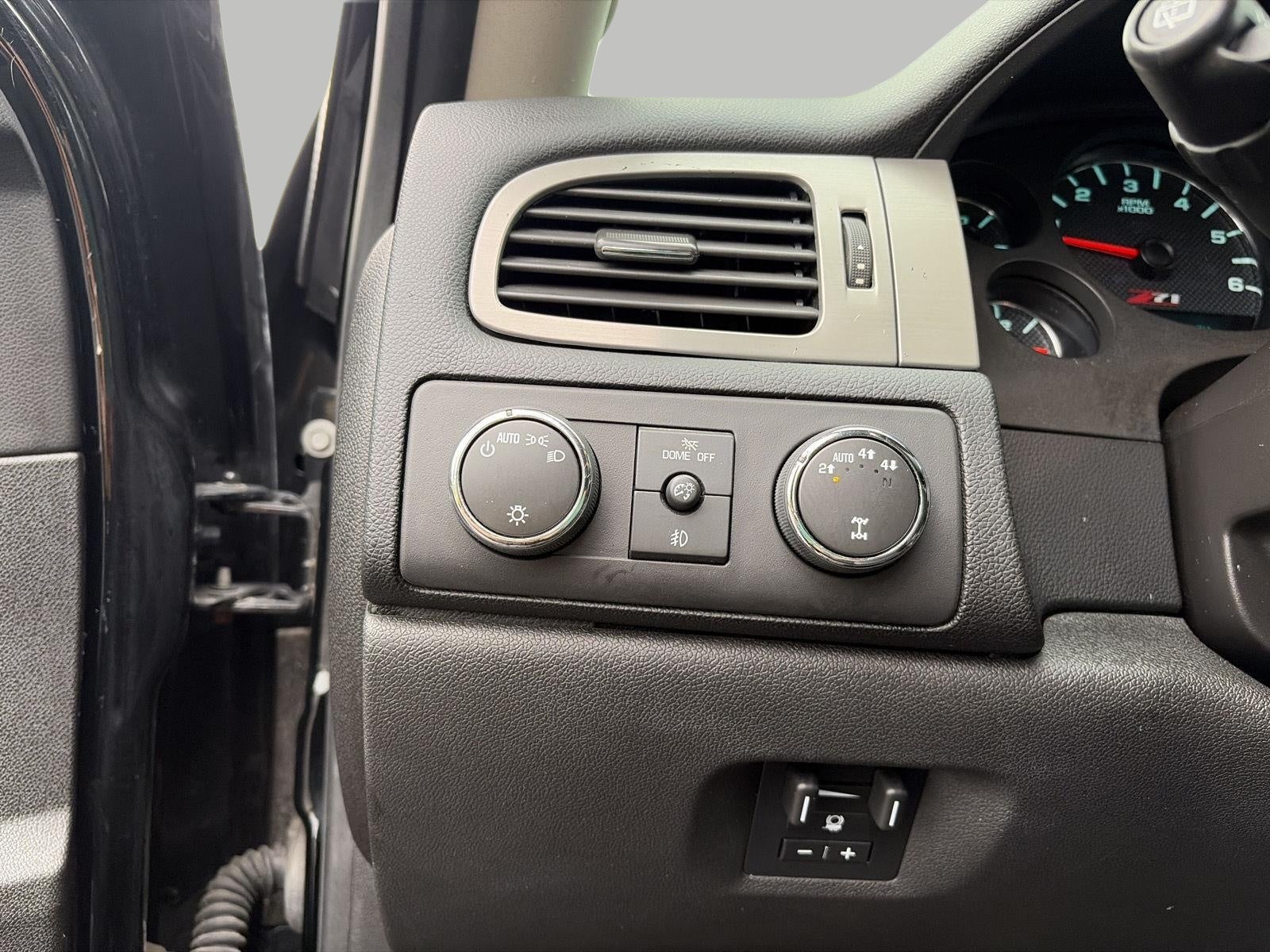 2013 Chevrolet Tahoe 4WD 4dr 1500 LT
