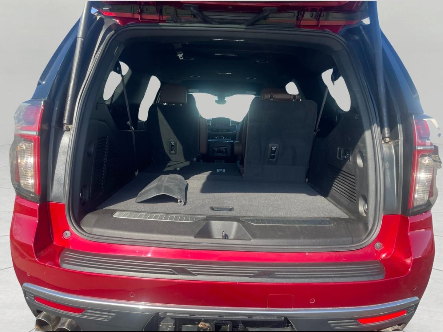 2022 Chevrolet Suburban 4WD 4dr High Country