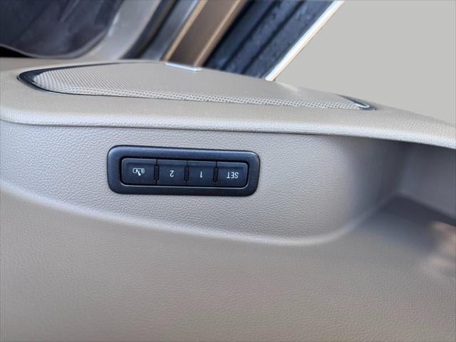 2016 Chevrolet Suburban 4WD 4dr 1500 LTZ