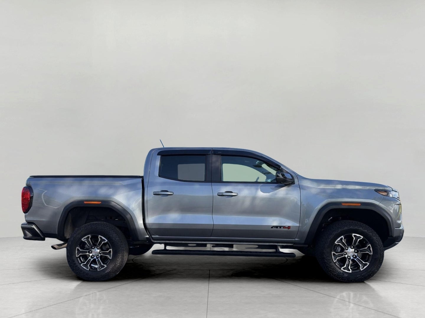 2025 GMC Canyon 4WD Crew Cab AT4