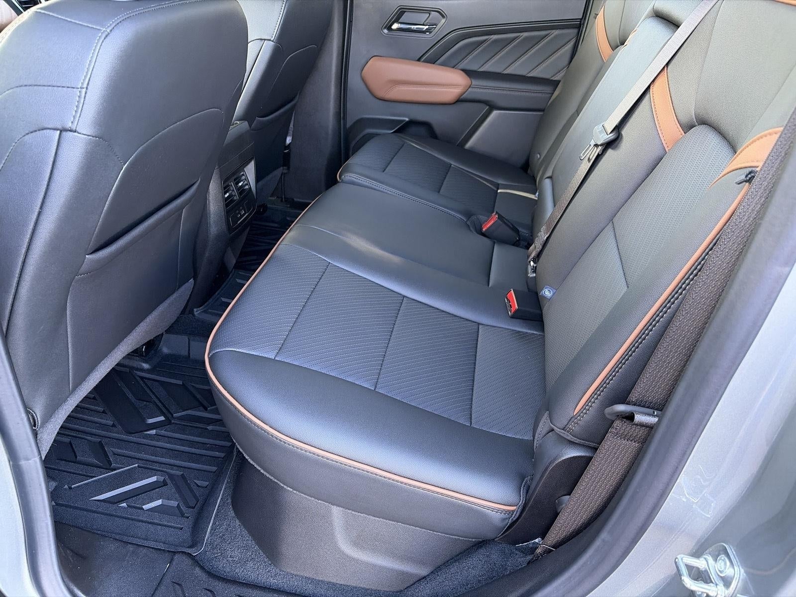 2025 GMC Canyon 4WD Crew Cab AT4