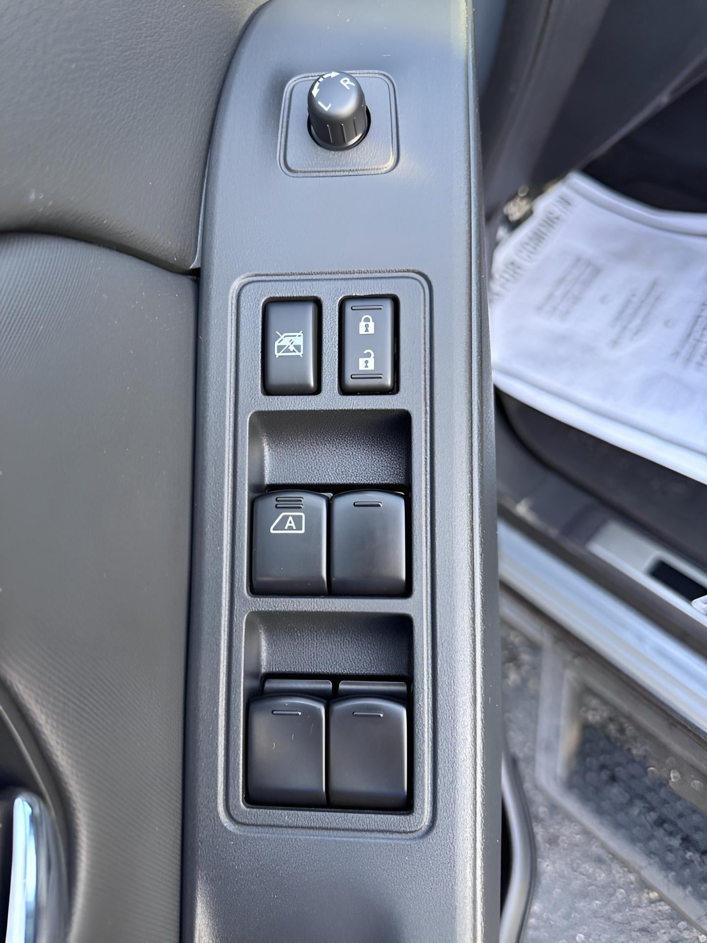 2023 Nissan Frontier Crew Cab 4x4 PRO-4X Auto