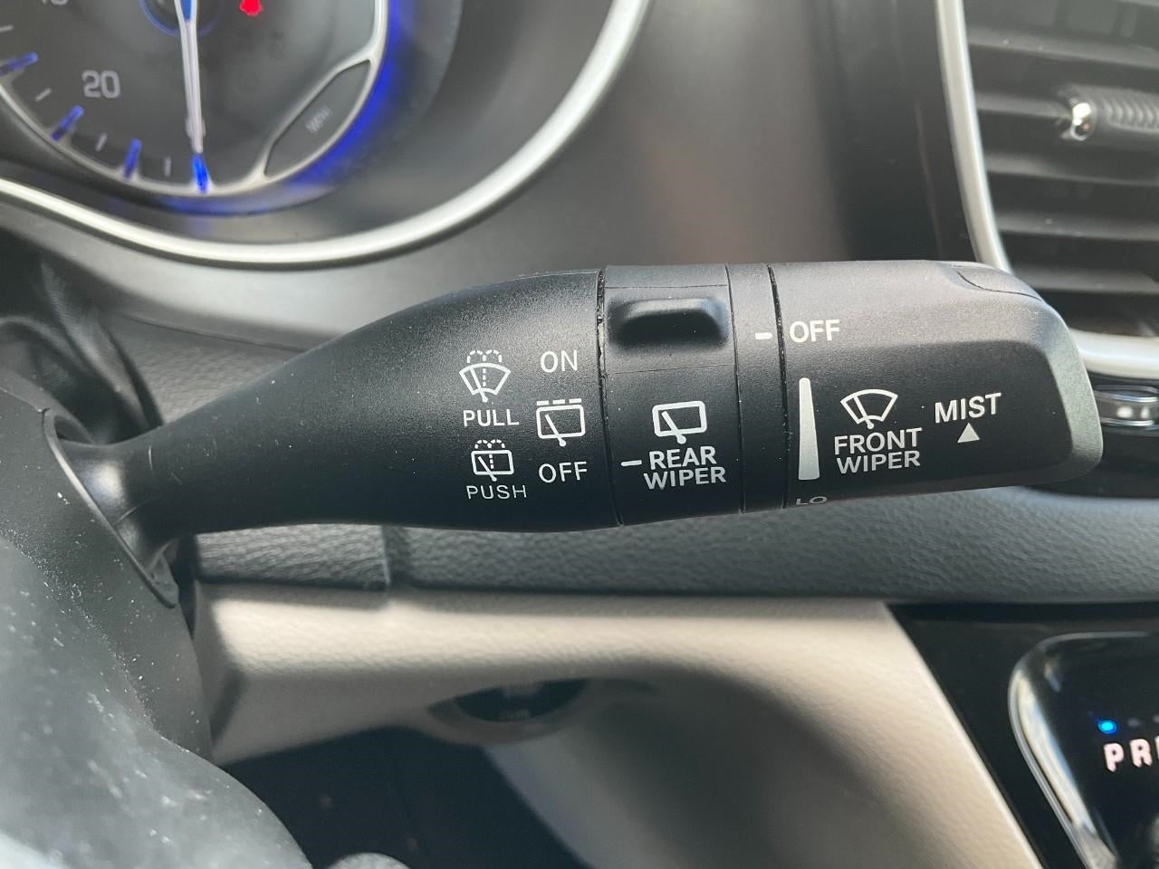 2024 Chrysler Pacifica Touring L FWD