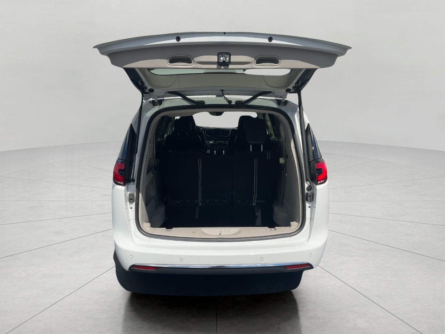 2024 Chrysler Pacifica Touring L FWD