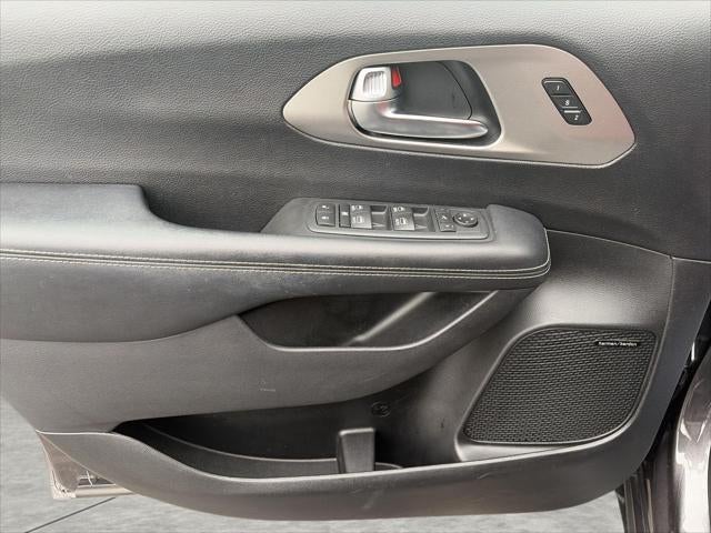 2020 Chrysler Pacifica Red S FWD