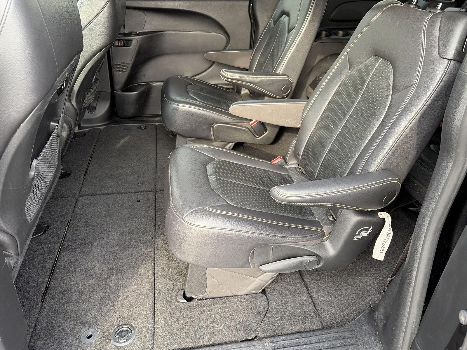 2022 Chrysler Pacifica Touring L AWD
