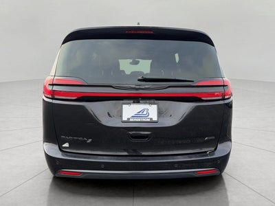 2022 Chrysler Pacifica Touring L AWD