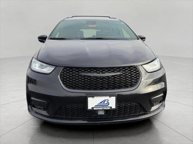 2022 Chrysler Pacifica Touring L AWD