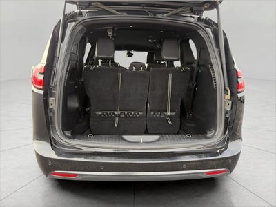 2022 Chrysler Pacifica Touring L AWD