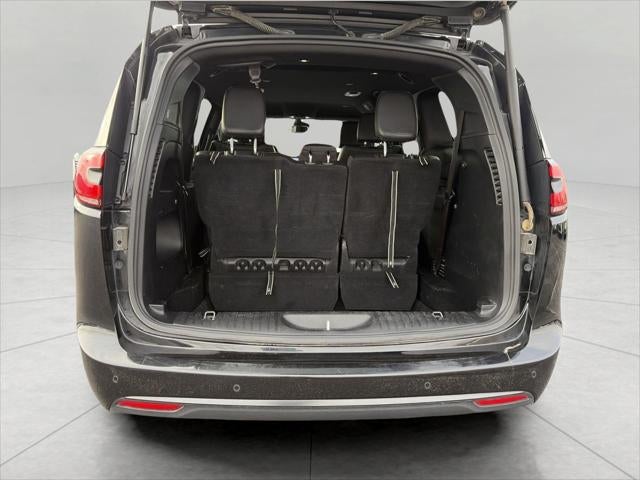 2022 Chrysler Pacifica Touring L AWD