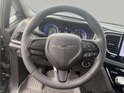 2022 Chrysler Pacifica Touring L AWD