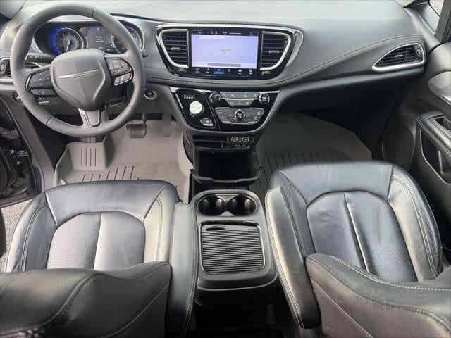 2022 Chrysler Pacifica Touring L AWD
