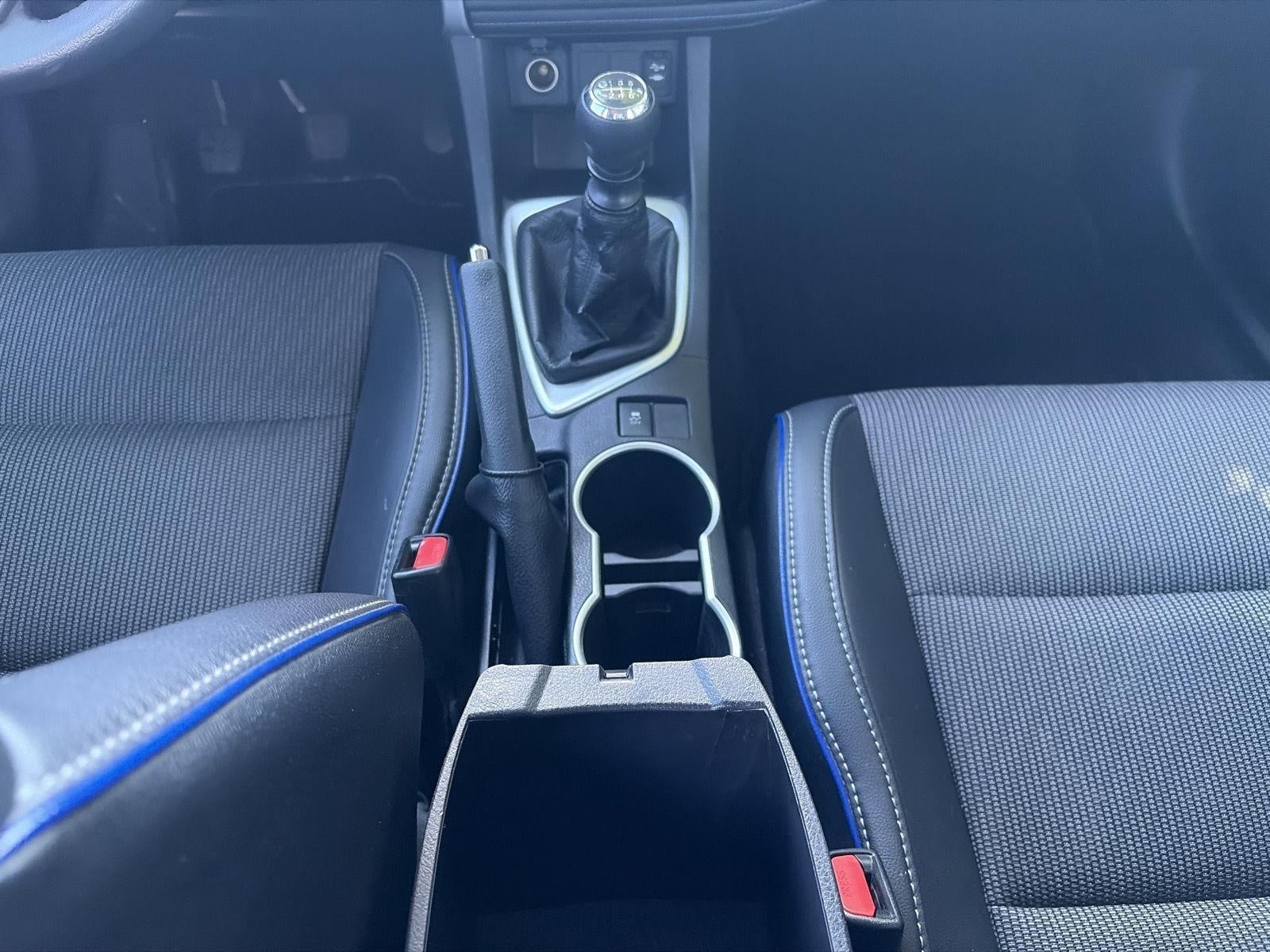 2017 Toyota Corolla SE Manual