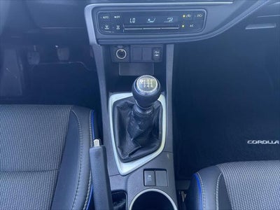 2017 Toyota Corolla SE Manual