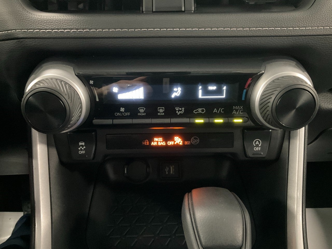 2024 Toyota RAV4 LE AWD