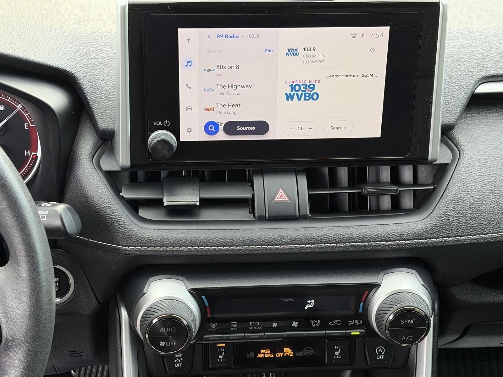2023 Toyota RAV4 XLE AWD