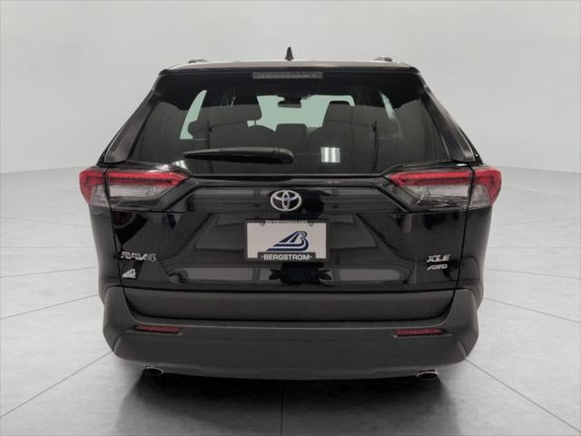 2025 Toyota RAV4 XLE AWD