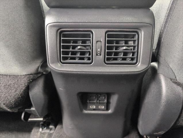 2025 Toyota RAV4 XLE - Photo 94