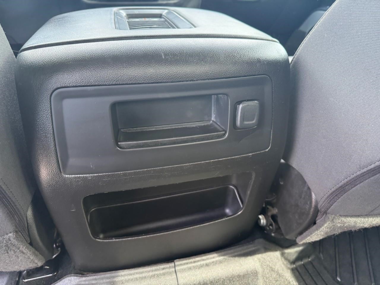 2017 Chevrolet Silverado 1500 4WD Crew Cab 143.5 LT w/2LT