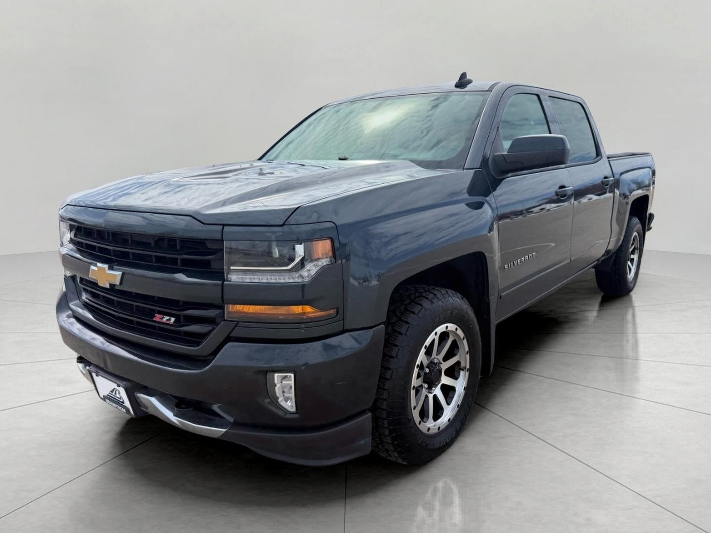 2017 Chevrolet Silverado 1500 4WD Crew Cab 143.5 LT w/2LT