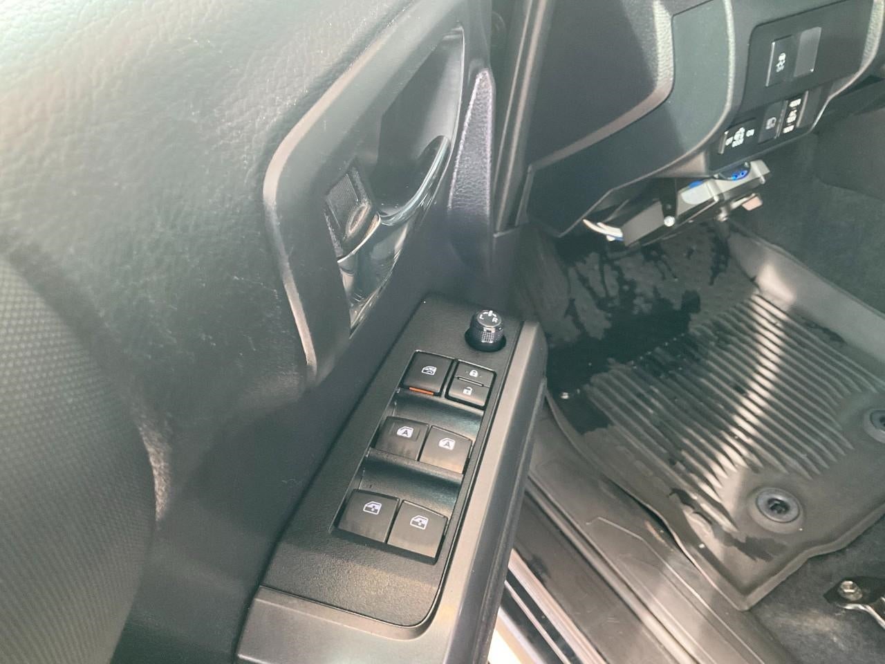 2021 Toyota Tacoma 4WD TRD Sport Double Cab 5' Bed V6 AT