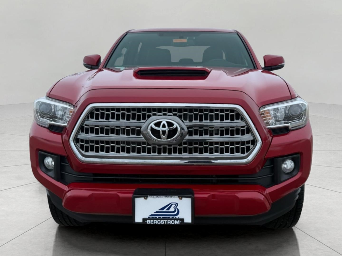 2017 Toyota Tacoma TRD Sport Double Cab 5' Bed V6 4x4 AT