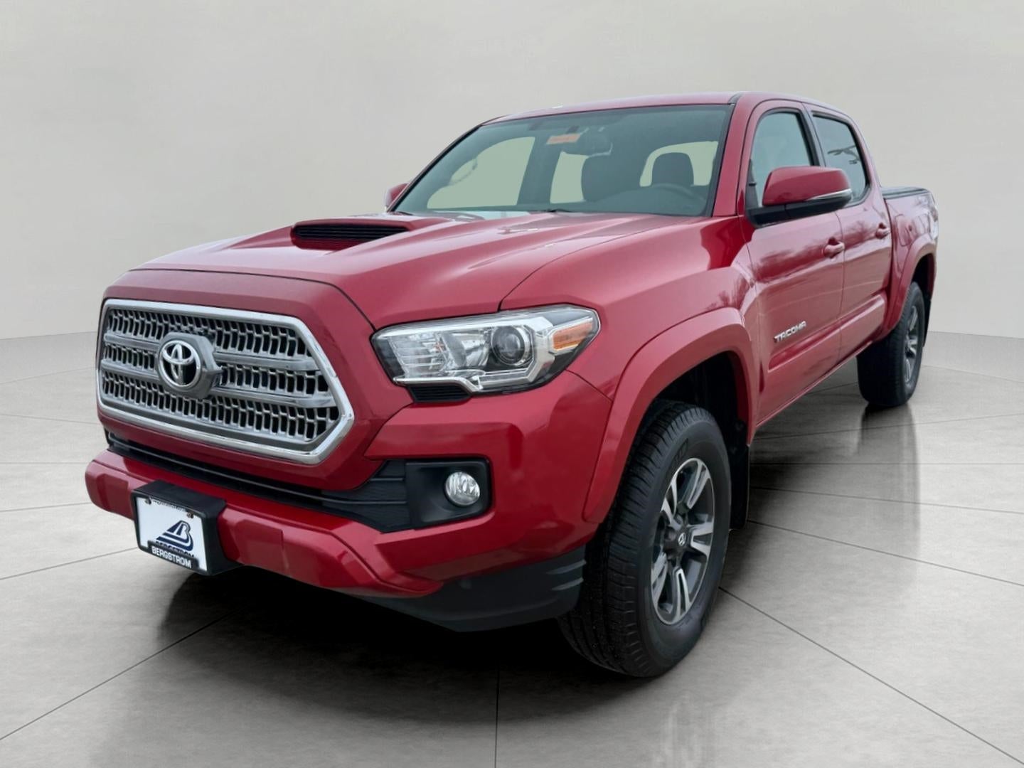 2017 Toyota Tacoma TRD Sport Double Cab 5' Bed V6 4x4 AT