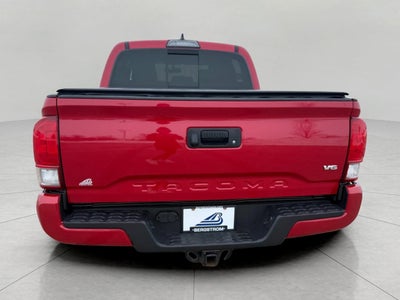 2017 Toyota Tacoma TRD Sport Double Cab 5' Bed V6 4x4 AT