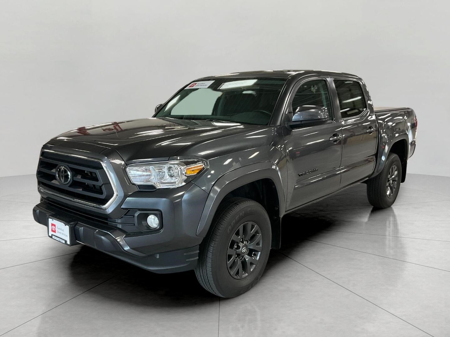 2022 Toyota Tacoma 4WD SR5 Double Cab 5' Bed V6 AT