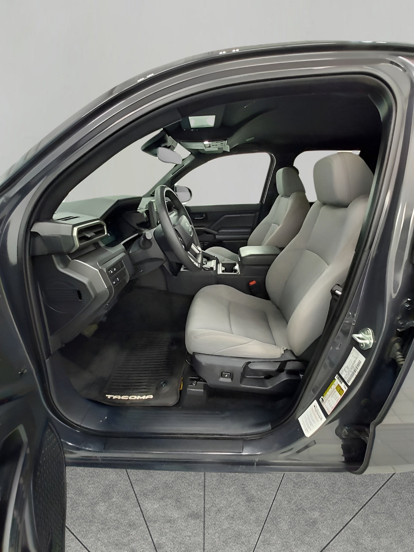 2024 Toyota TACOMA 4WD SR5