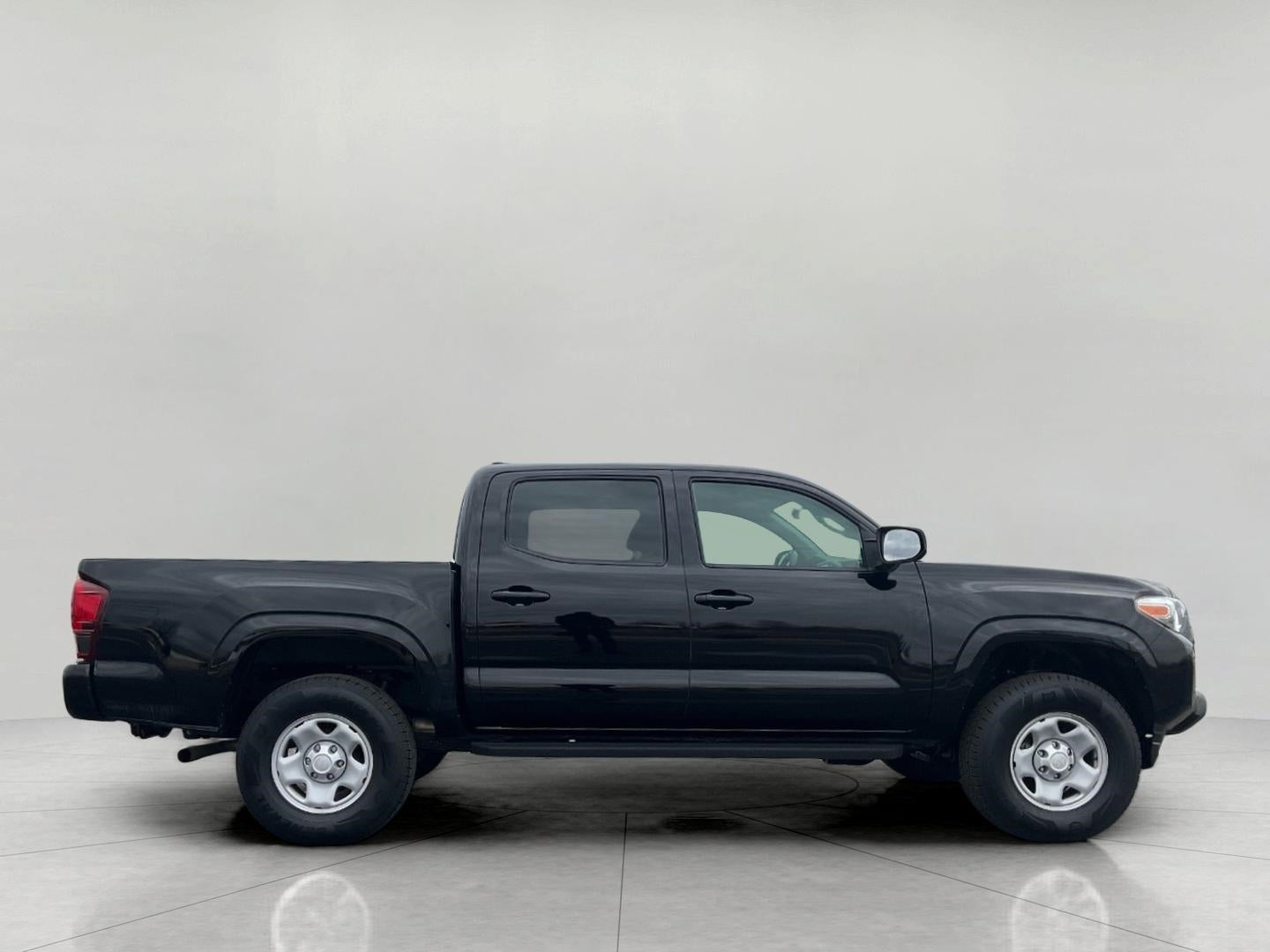 2023 Toyota Tacoma 4WD SR Double Cab 5' Bed V6 AT