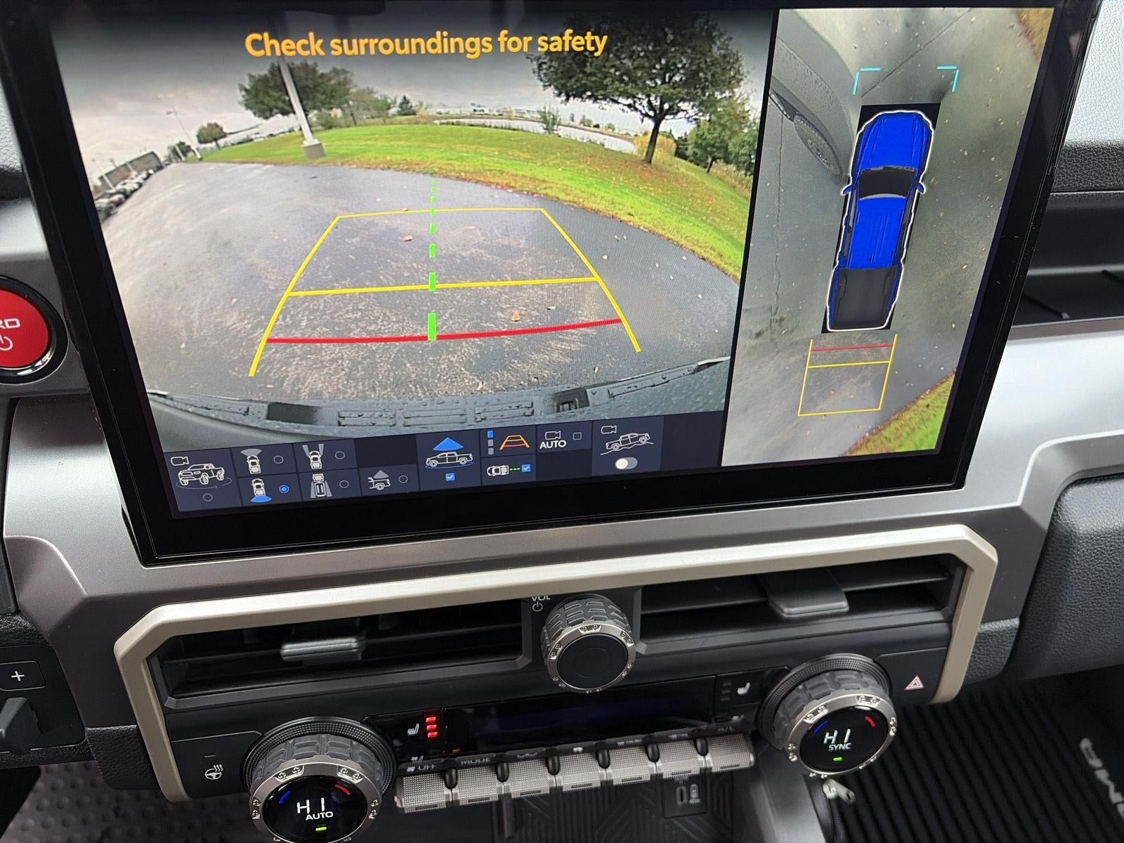 2025 Toyota Tacoma 4WD TRD Off Road Hybrid Double Cab 5' Bed AT