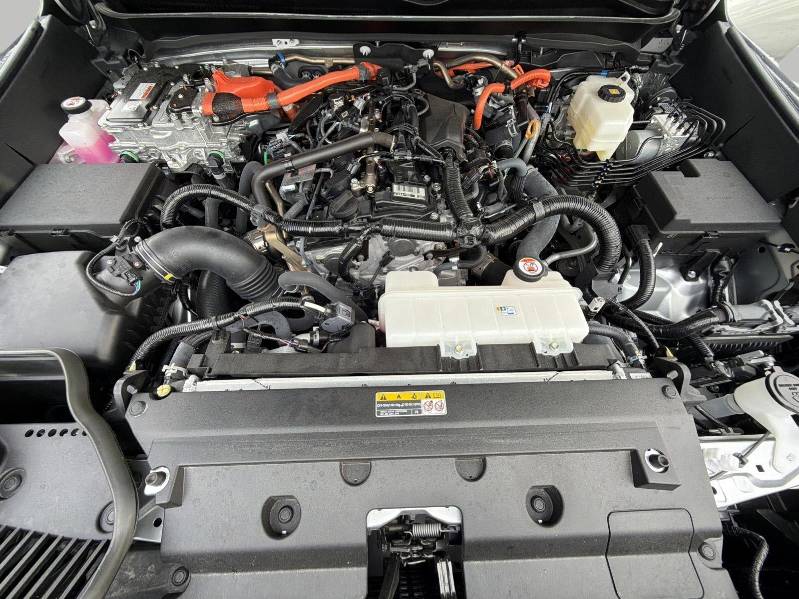 2025 Toyota Tacoma 4WD TRD Off Road Hybrid Double Cab 5' Bed AT