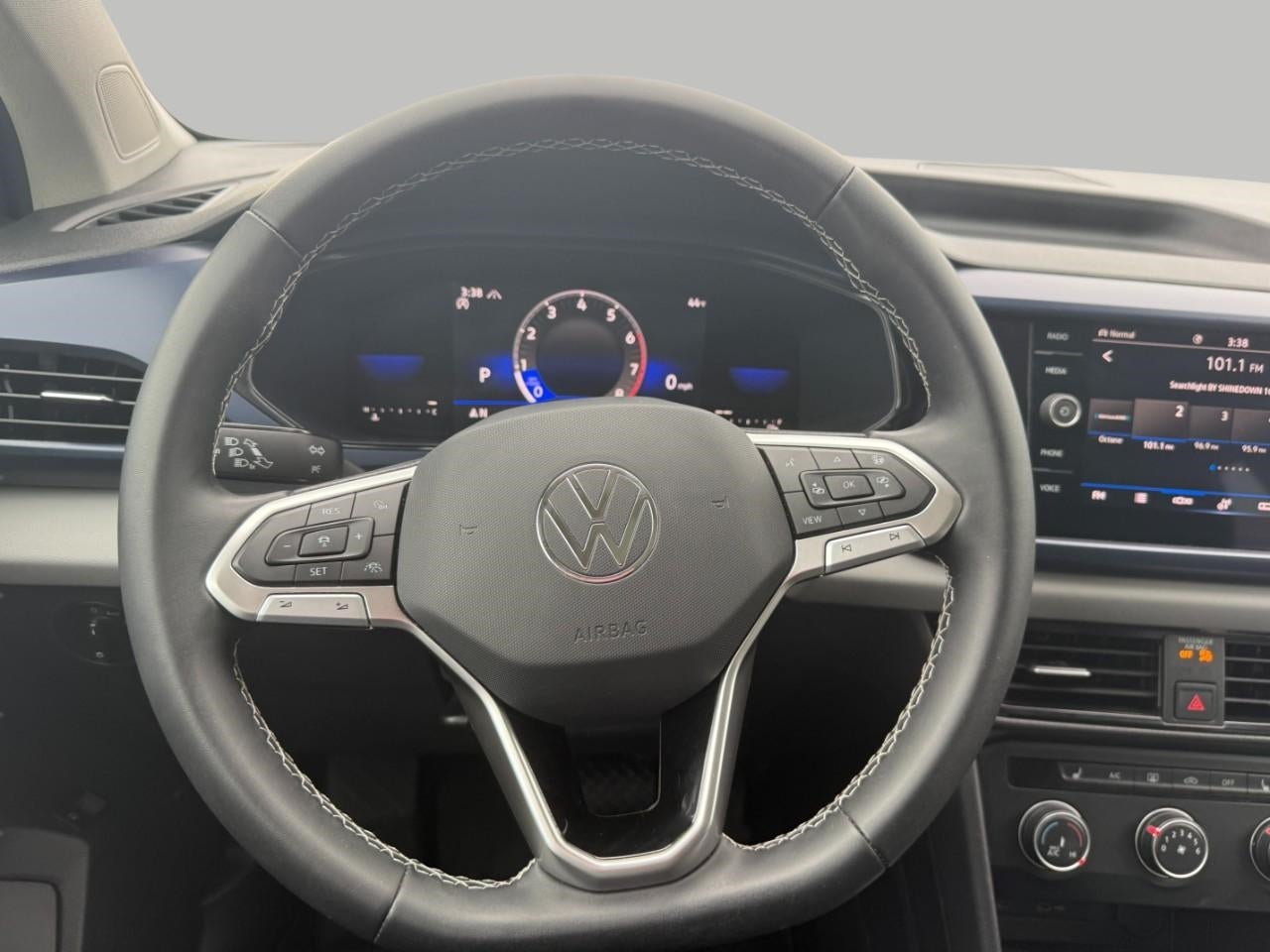 2022 Volkswagen Taos SE 4MOTION