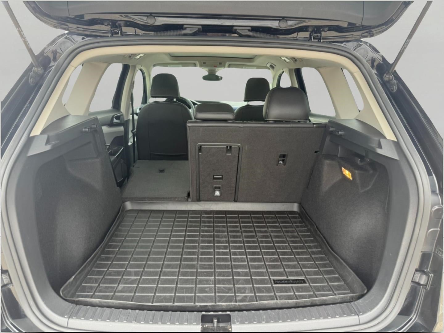 2022 Volkswagen Taos SE 4MOTION