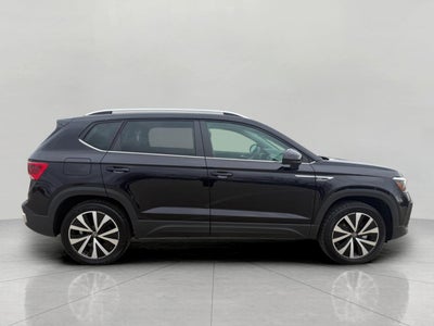 2022 Volkswagen Taos SE 4MOTION