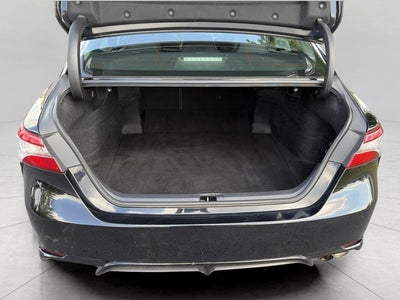 2019 Toyota Camry SE Auto