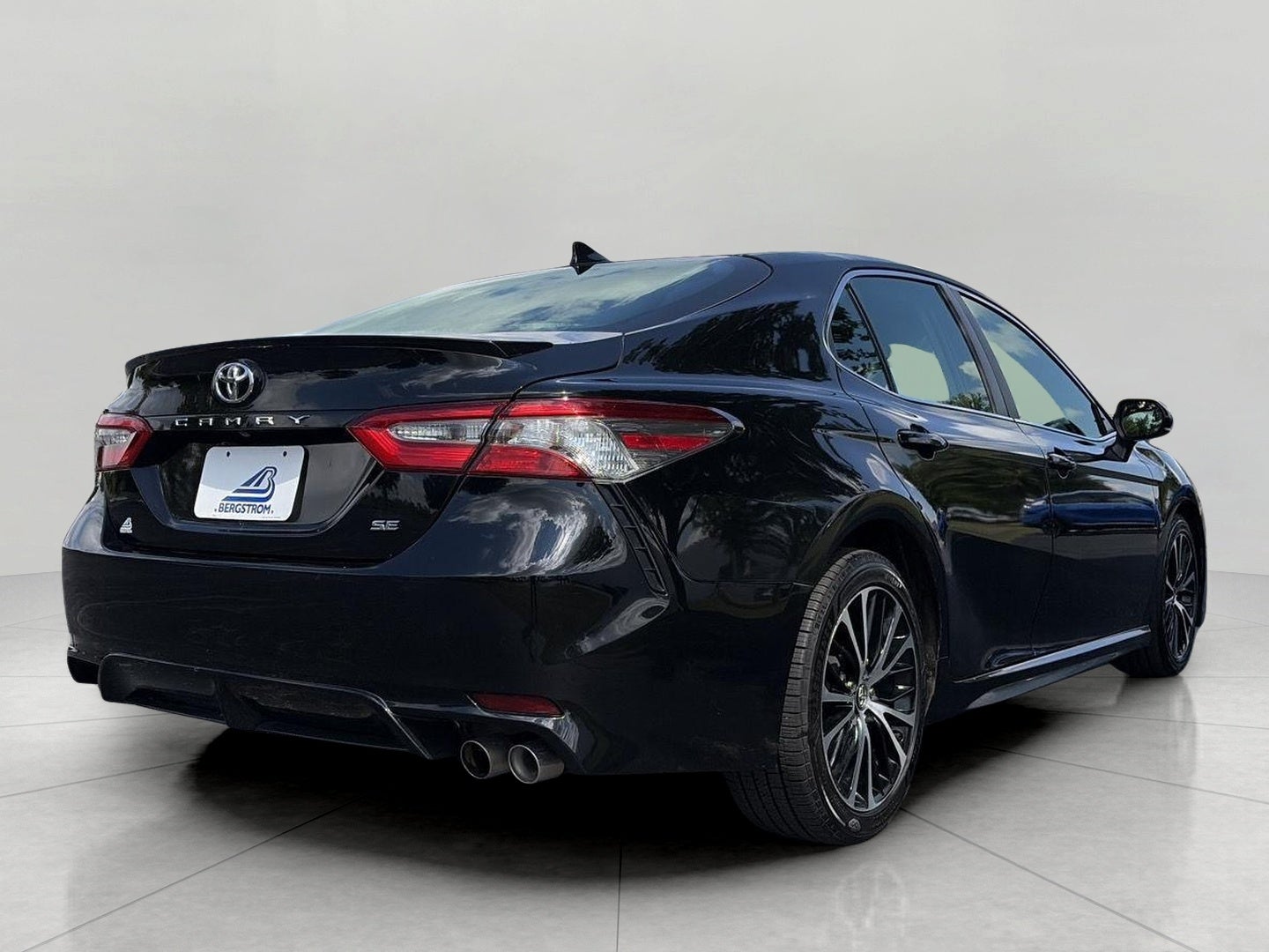 2019 Toyota Camry SE Auto