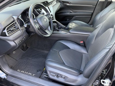 2019 Toyota Camry SE Auto