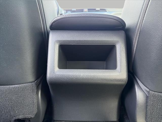 2019 Toyota Camry SE Auto
