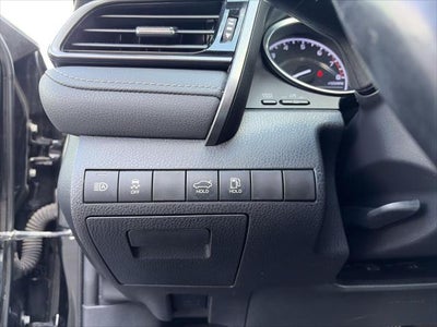 2019 Toyota Camry SE Auto